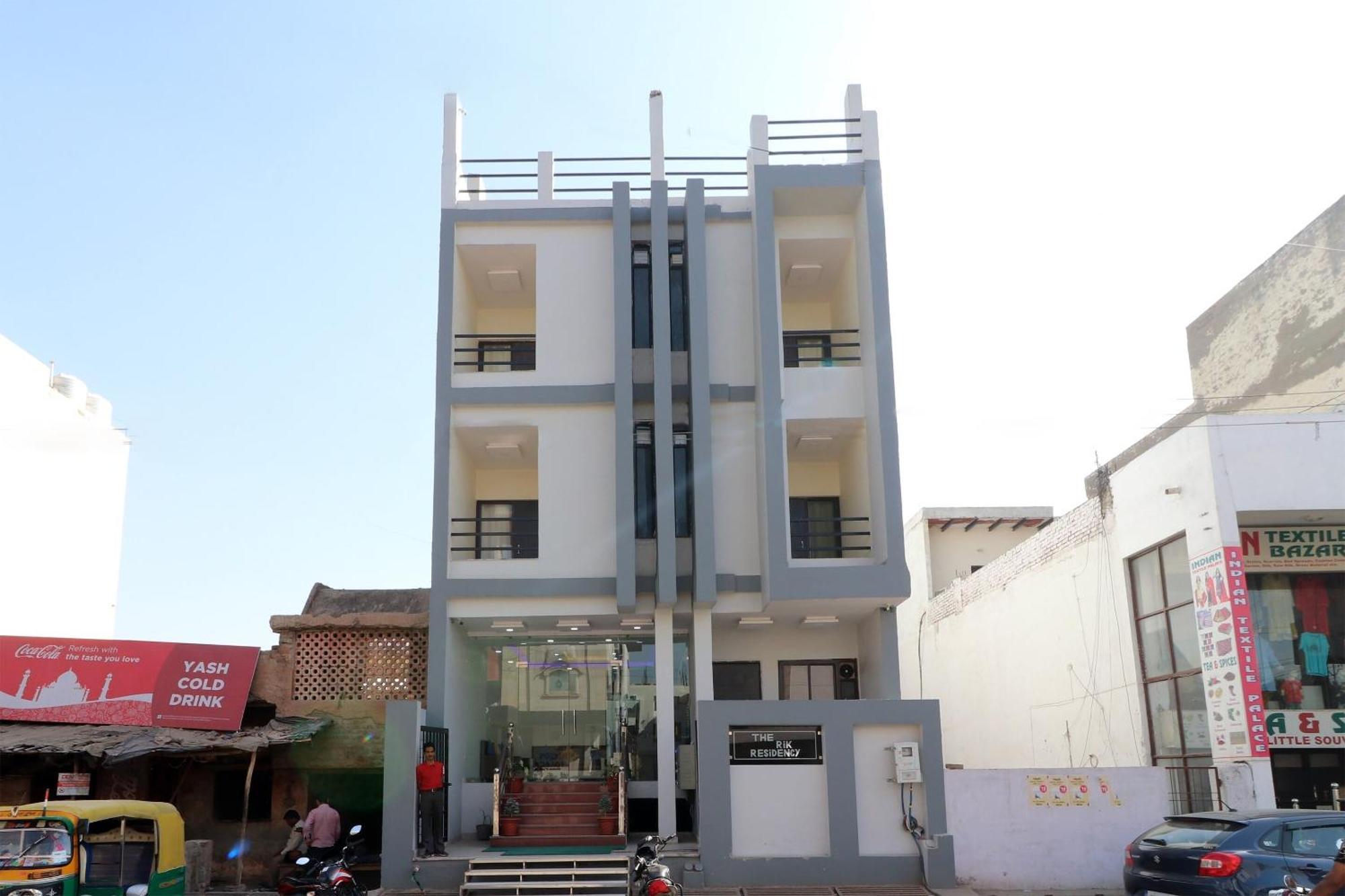 Oyo Hotel The Orient Tree Агра Экстерьер фото
